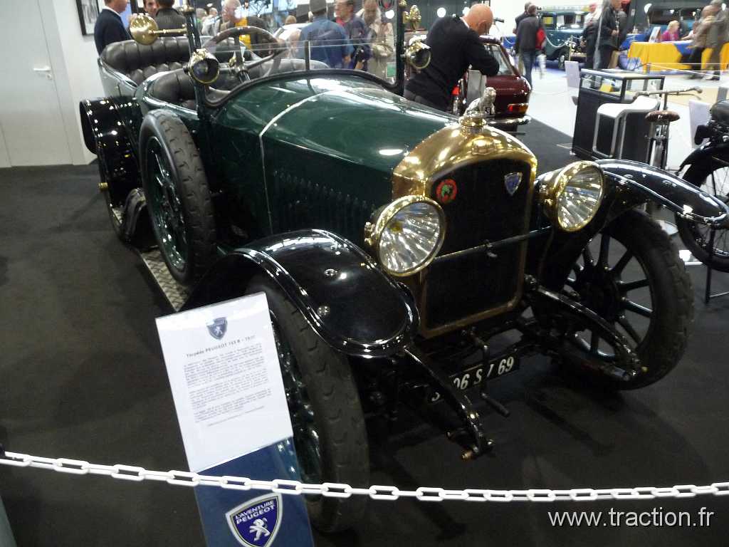 2011_epoquauto (123).jpg - 05/11/2011 - 69000 LYON - EPOQU'AUTO - 33ème Salon International Autos & Motos Anciennes - PEUGEOT Torpédo 155 B - 1920